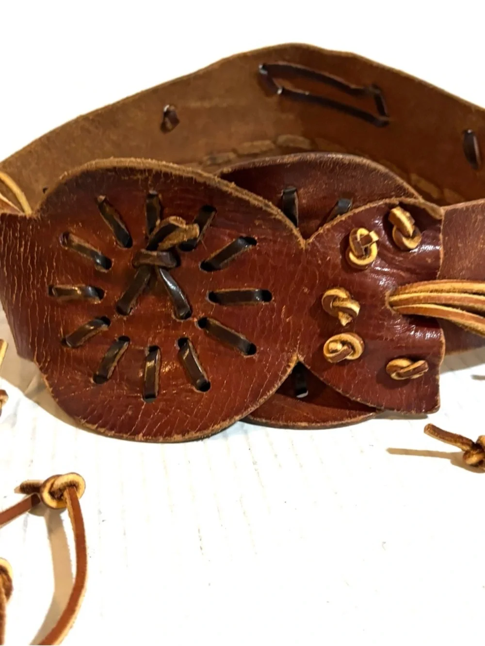 Vintage distressed Leather Waist Belt in Brown with Lace